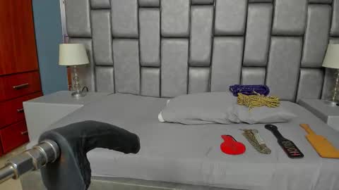 ASHLEY  My schedule 600 - 1400 GMT -5 online show from October 22, 11:21 am