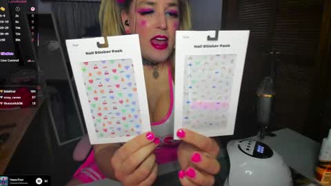Snapshot of ashleyqt_aus chatting on May 11, 2:45 pm AshleyQT online show from May 11, 2:45 pm