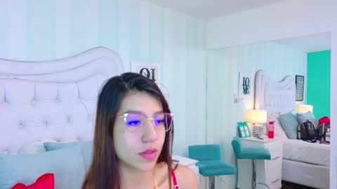 AshleyRoberh online show from November 6, 7:04 pm