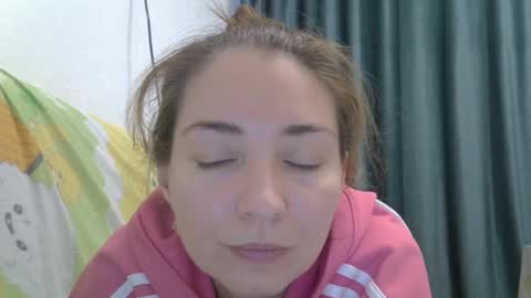 Snapshot of ashleyspice chatting on October 19, 11:33 am Ashley online show from October 19, 11:33 am