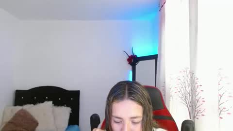 ASHLEY online show from April 30, 8:57 pm