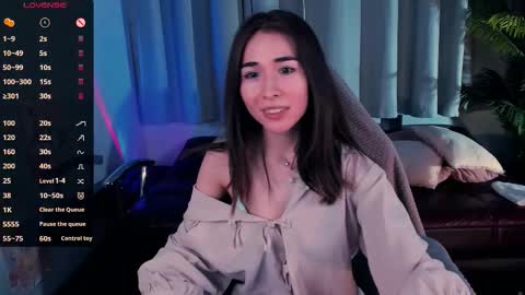 Ashley online show from November 25, 1:22 pm