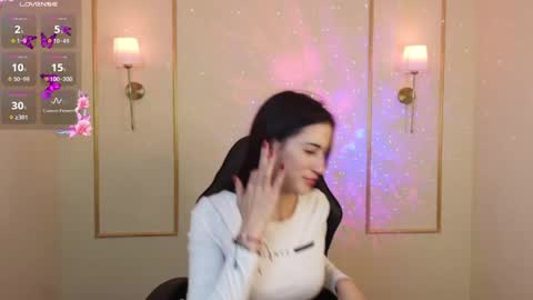 Hi Im Ashley Dont forget to follow me  to have me close to you online show from April 28, 7:41 pm