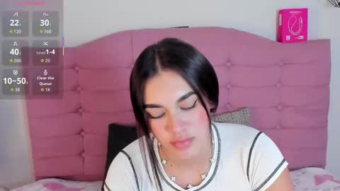 kylie online show from November 11, 2:00 am