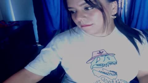 ashlie fisher1 online show from September 25, 7:06 pm