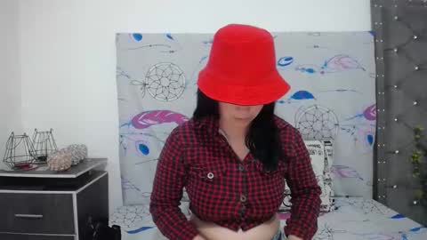Snapshot of ashly_93 chatting on February 17, 8:09 am engel online show from February 17, 8:09 am
