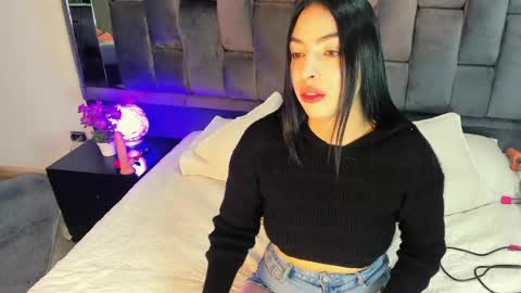Ashly online show from May 24, 3:33 am