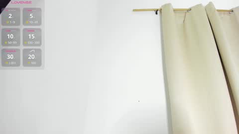 ashly_pink1 online show from February 11, 3:00 am