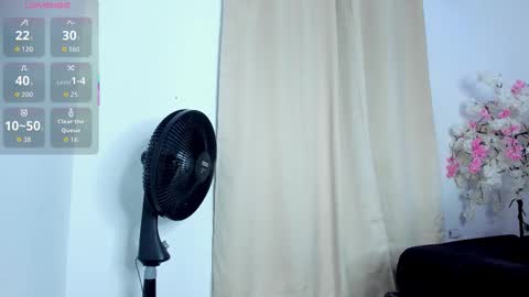 ashly_pink1 online show from February 18, 3:02 am