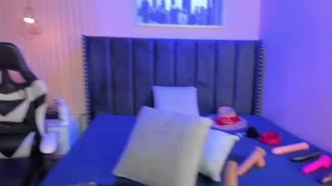 ashlye_miller_ online show from April 12, 4:17 am