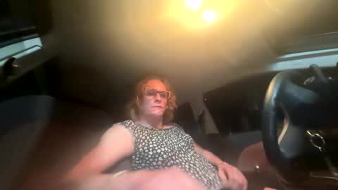 Snapshot of ashmomo chatting on September 12, 9:53 am ashmomo online show from September 12, 9:53 am