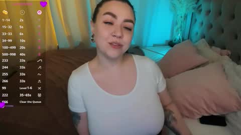 Your girlfriend online show from March 19, 12:14 am