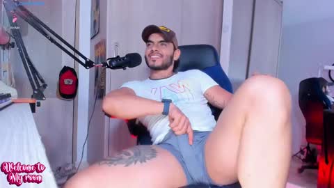 ashton scott online show from February 25, 10:18 pm