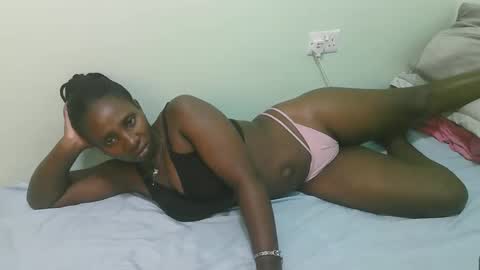 Snapshot of ashyneil_ chatting on May 27, 1:57 am ashyneil_ online show from May 27, 1:57 am
