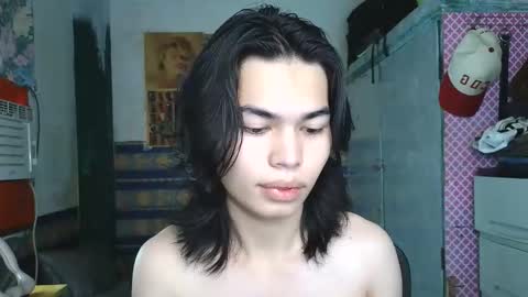 asian_babyboi online show from March 9, 5:44 am