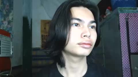 asian_babyboi online show from May 23, 3:27 pm