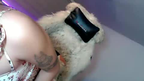 Snapshot of asian_loloera chatting on January 12, 3:25 pm Rhea online show from January 12, 3:25 pm