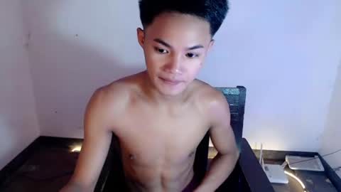 asian_lover05 online show from March 13, 3:40 pm