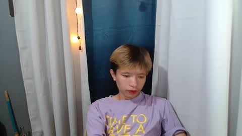 asian_macky online show from April 9, 4:23 am