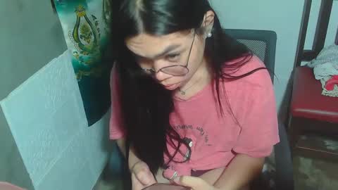 Rhean online show from February 5, 7:53 pm