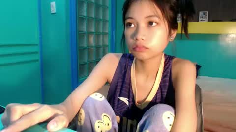 Snapshot of asian_slade chatting on May 11, 3:01 am asian_slade online show from May 11, 3:01 am