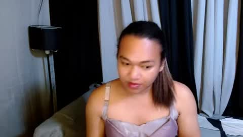 Snapshot of asian_suteishi chatting on July 1, 1:56 pm stacey online show from July 1, 1:56 pm