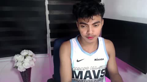 Fev online show from February 13, 1:59 pm