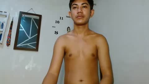 Snapshot of asiancockhero22 chatting on September 23, 1:52 am HERO online show from September 23, 1:52 am