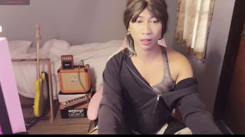 Emi online show from December 29, 9:50 am