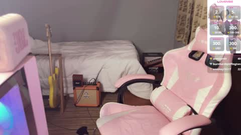 Emi online show from January 15, 4:21 pm