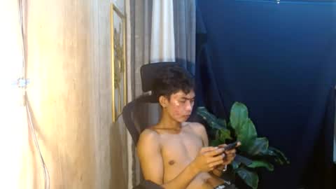 Snapshot of asianhotbigcock chatting on July 15, 8:14 pm Nico online show from July 15, 8:14 pm