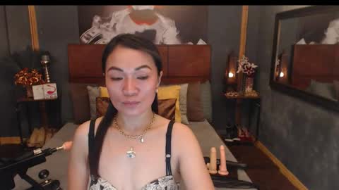 Snapshot of asianhotjasmin chatting on April 24, 10:12 pm asianhotjasmin online show from April 24, 10:12 pm