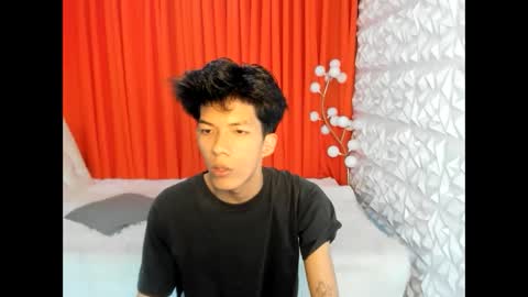 Snapshot of asiankingfucker chatting on April 21, 11:49 am asiankingfucker online show from April 21, 11:49 am