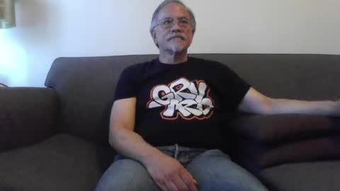 Snapshot of asianmixedman chatting on June 2, 1:18 am Asian Mixed Man online show from June 2, 1:18 am