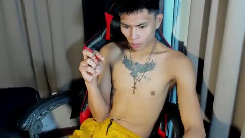 Snapshot of asianplayboyx chatting on February 13, 7:13 am mark online show from February 13, 7:13 am