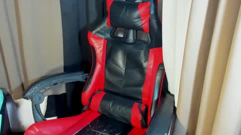 Snapshot of asianplayboyx chatting on February 15, 3:09 am mark online show from February 15, 3:09 am