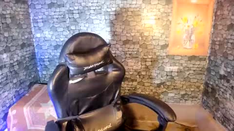 mark online show from May 24, 1:27 pm