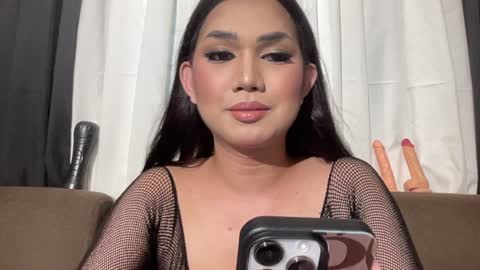 Lily online show from June 18, 10:52 am