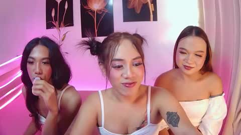 asiantopfucker02 online show from October 17, 7:38 pm