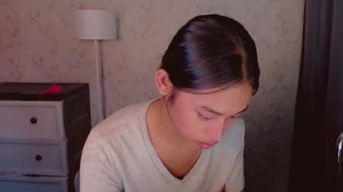 kisses online show from March 24, 6:46 pm