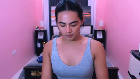 asianverstwink online show from May 30, 12:19 am