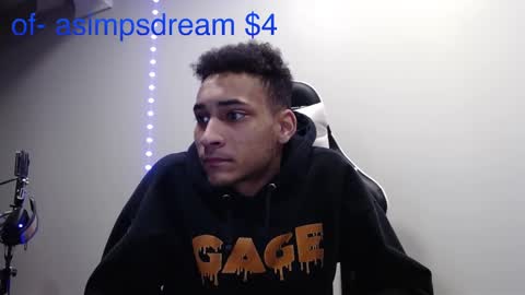 Snapshot of asimpsdream chatting on January 24, 2:28 am asimpsdream online show from January 24, 2:28 am