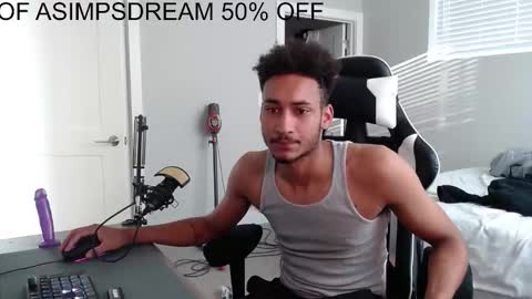 Snapshot of asimpsdream chatting on October 14, 1:12 pm asimpsdream online show from October 14, 1:12 pm