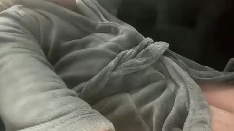 Snapshot of askmeanything86 chatting on February 8, 5:29 pm Ask me Anything online show from February 8, 5:29 pm