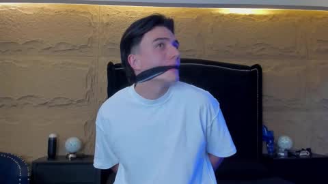 Aslan  online show from March 31, 2:02 am