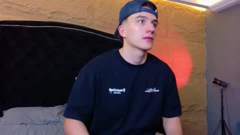 Aslan  online show from April 10, 3:45 am