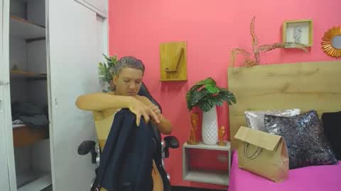 ASLY online show from March 31, 10:26 am