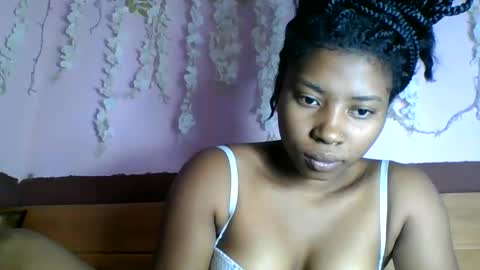 asmiraa online show from May 24, 9:09 pm