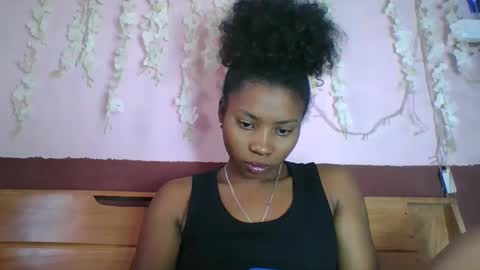 asmiraa online show from May 28, 10:12 am