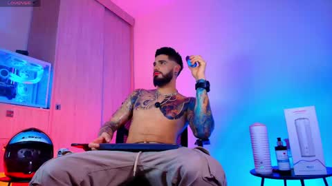 Snapshot of asmodeus_bael_ chatting on April 20, 2:14 am asmodeus bael online show from April 20, 2:14 am
